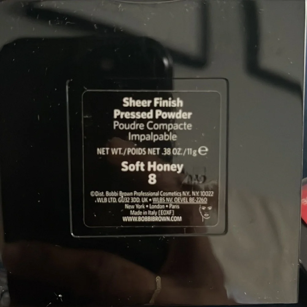 Bobbi Brown oil absorbent